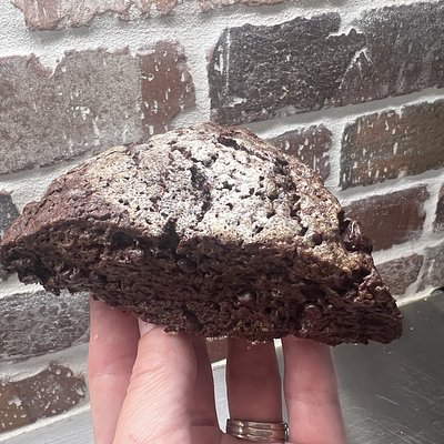 Dark Chocolate Espresso Scones 8 Count 