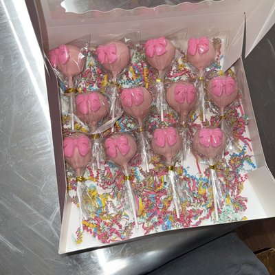 Bow Cake Pops 
