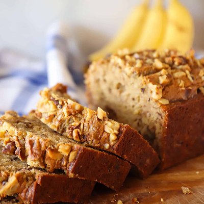 Homemade Banana Bread With Walnuts 