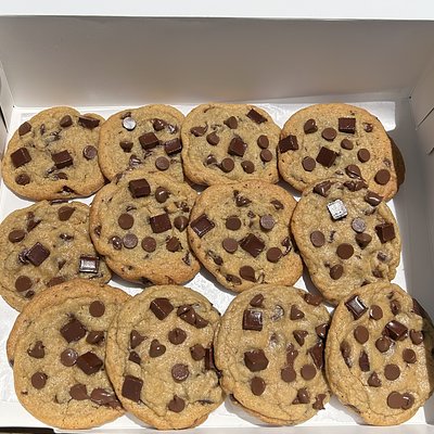 Cookies By the Dozen
