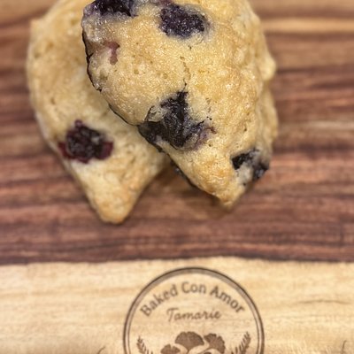 Blueberry & Lemon Scone 