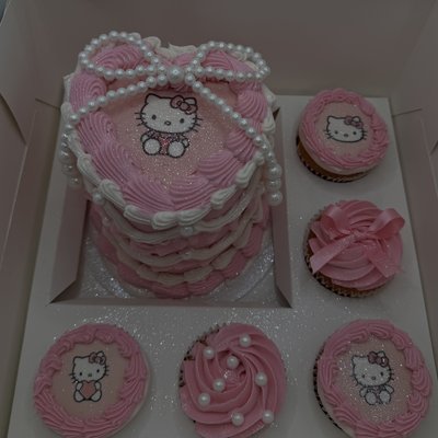 Bento Cake + Cupcake Box