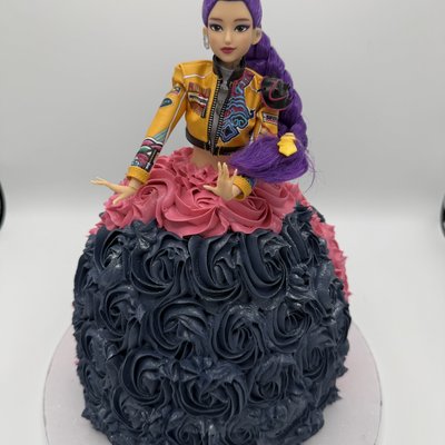 8” Doll Cake 