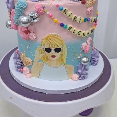 T- Swift Cake