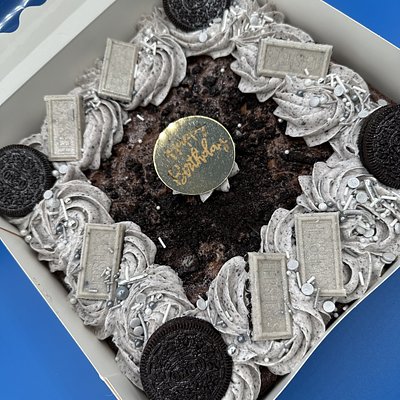 Kookies & Kream Brownie Kake