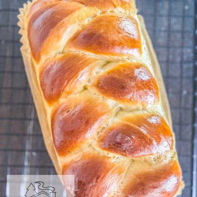 “Hefezopf” / Brioche Bread - 20 oz loaf