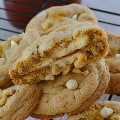 Gourmet Lemon Cheesecake Stuffed Cookies