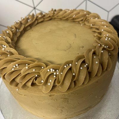 Caramel Chocolate Cake 