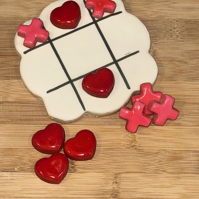 Hugs & Kisses- Tic Tac Toe Set