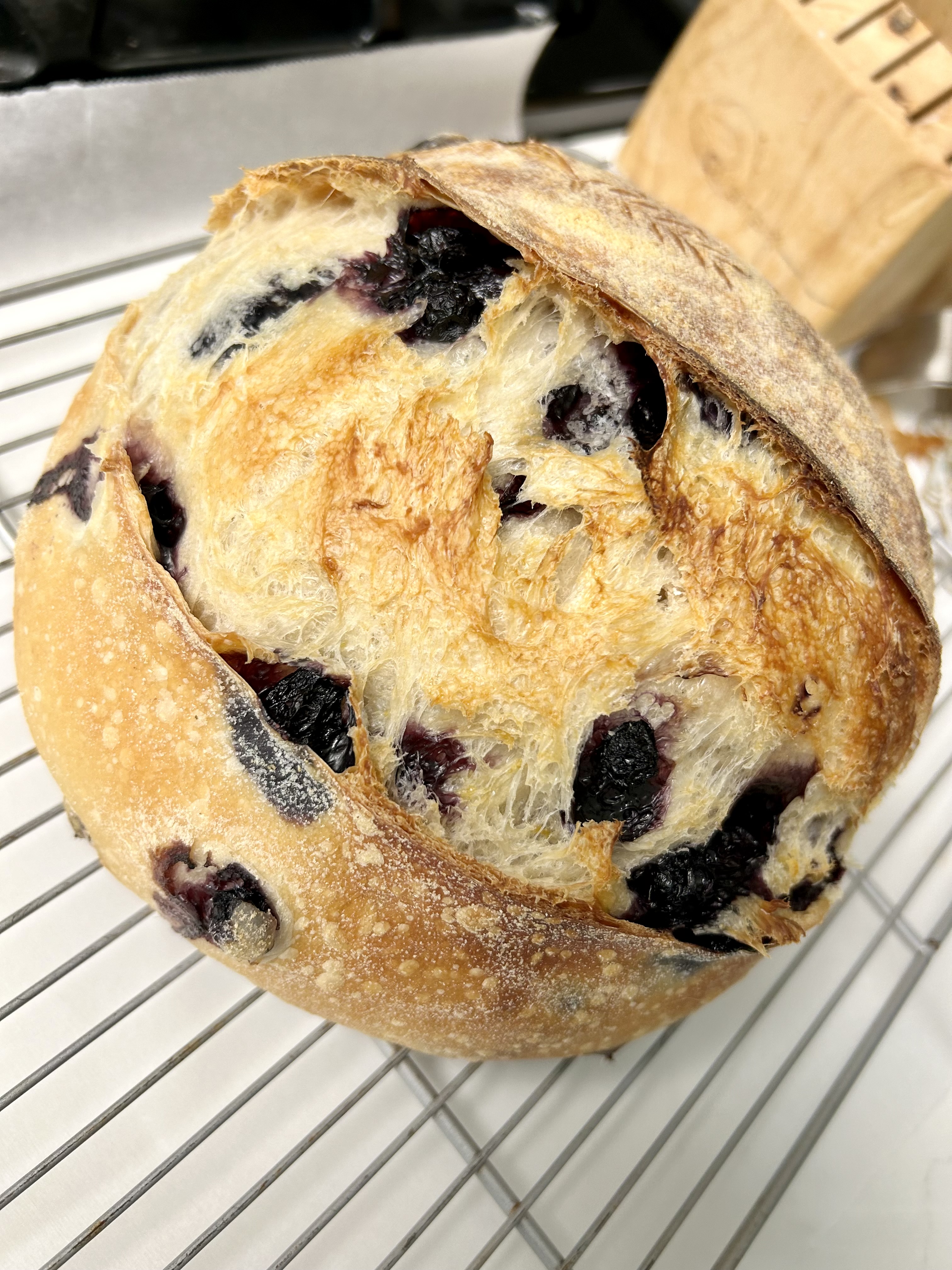 Blueberry Lemon Boule