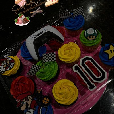 Birthday Boy Cupcakes 