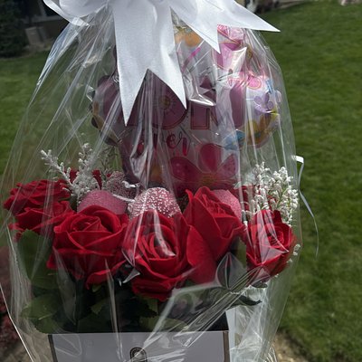 Small Strawberry  Bouquet 