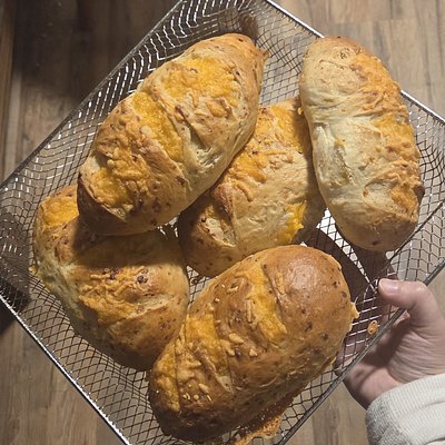 4 Pck Italian Herb And Cheese Sub Sandwhich Rolls