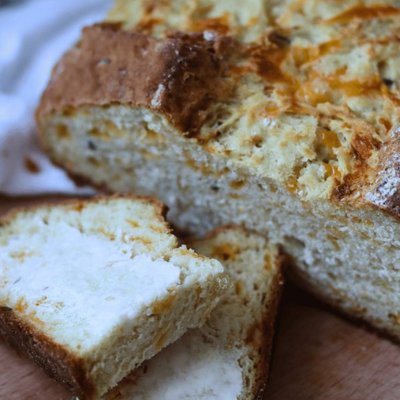 Mini Cheddar & Chive Sourdough Loaf