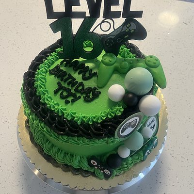 8” Three-Layer Cake 