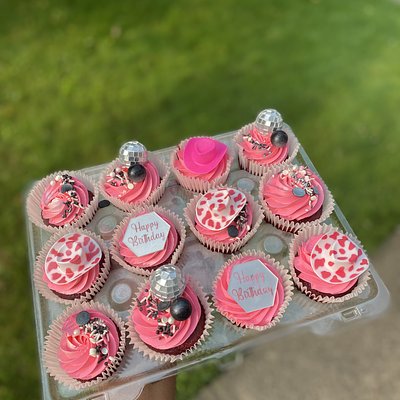 Deluxe 6 Inch Party Bundle 