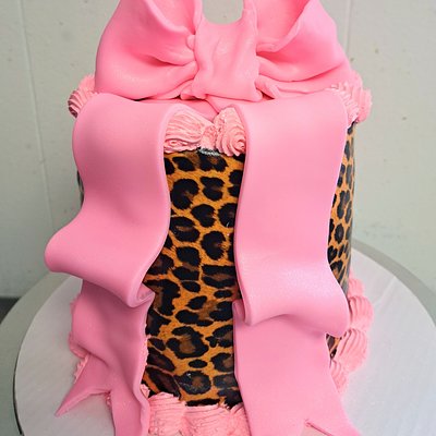 Luxe Bow Cake