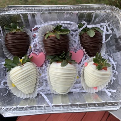 Assorted Strawberries (6ct)