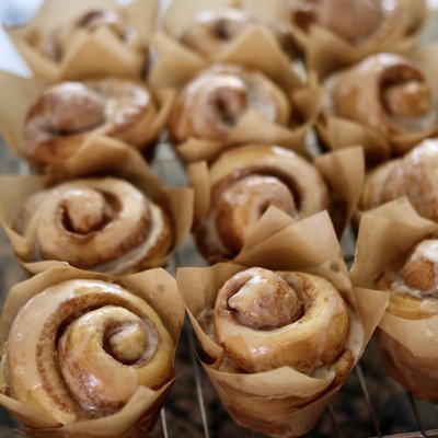 Cinnamon Rolls (singles-minimum of 4)