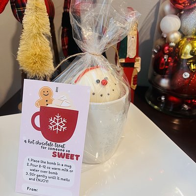 Hot Cocoa Bomb With Ceramic Mug