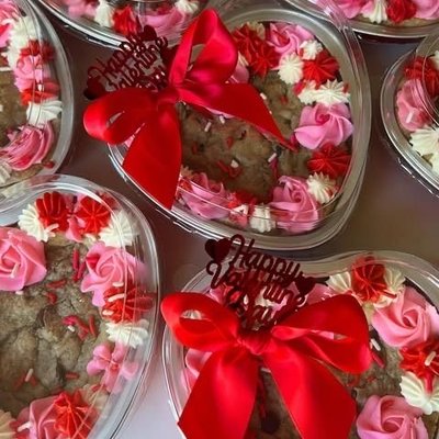Heart Shaped Cookie Cake 