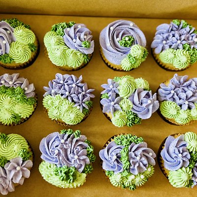 Floral Cupcakes 