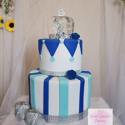 2 Tier Statement Cakes