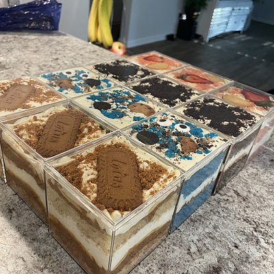 Party Dessert Favors / Treats 