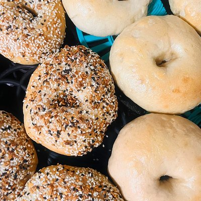 Plain/Everything Bagel (6 Count)