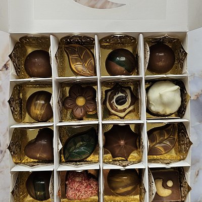 Chocolates Box (Ramadan Kareem