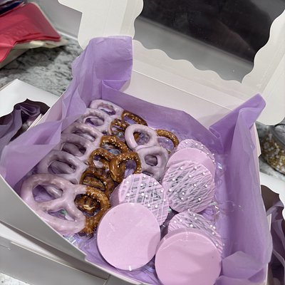 Chocolate Covered Pretzels 