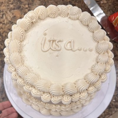 8” Cake 🎂