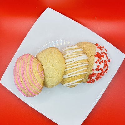 12 Real Cookies. Really Good.