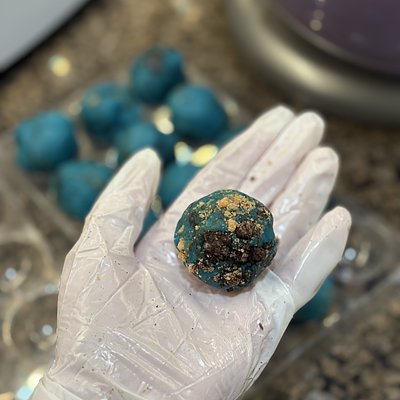 Cookie Monster CakePops