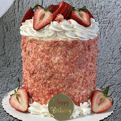 Strawberry Crunch Cake
