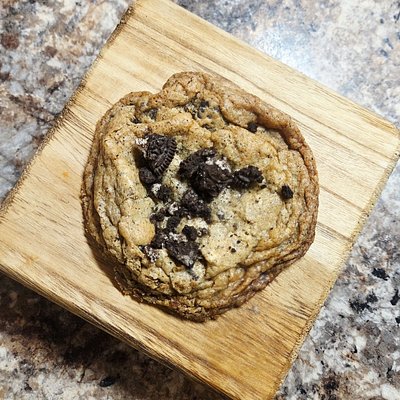 Cookies N Cream Cookies 1 Dozen