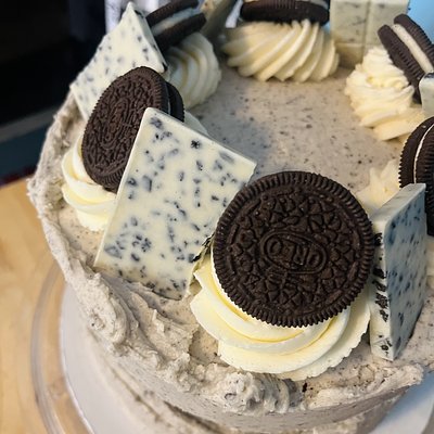 Cookies and Cream Cake 