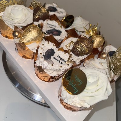 Premium Luxury Cupcakes 