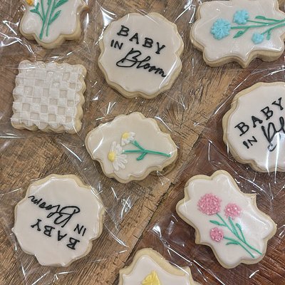 Sugar Cookie With Royal Icing (12 Custom Cookies)
