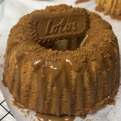 Cookie Butter Pound Cake 