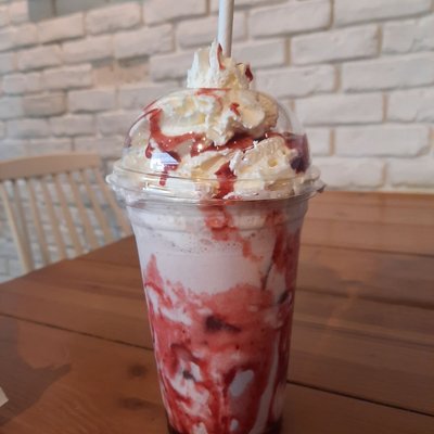 Strawberry ShortCake Frappe 