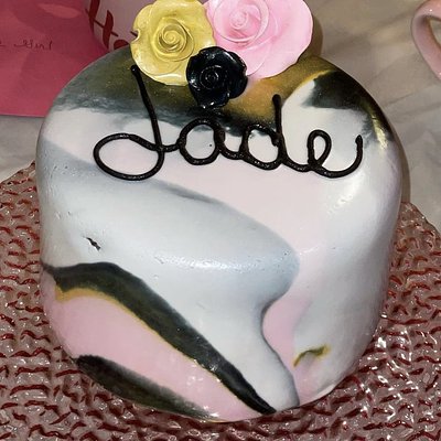 6” Fondant Round ~12 Servings