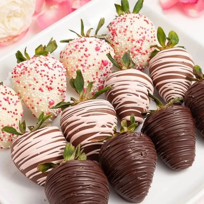 Chocolate Covered Strawberries (12)
