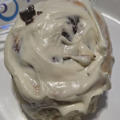 Large Sourdough Cinnamon Roll Single
