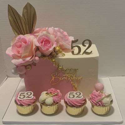 Rectangle Cake & 4 Cupcakes- 1 Flavor ( Pricing Increases With Design Complexity )