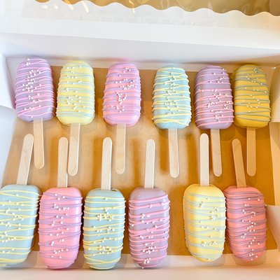 Gluten Free Simply Decorated Cakesicles