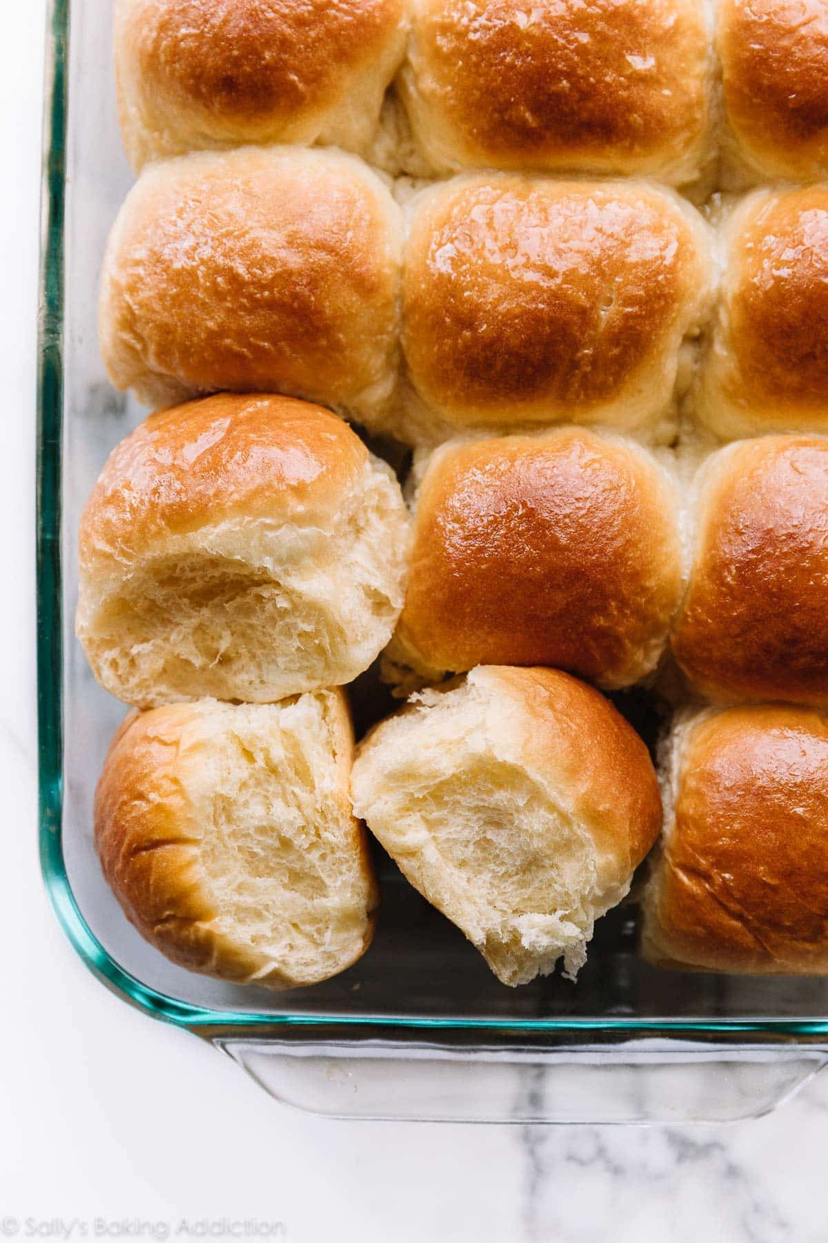 12 CT Dinner ROLLS 