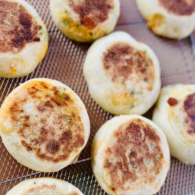 English Muffins- 6 Jalepeno Cheddar