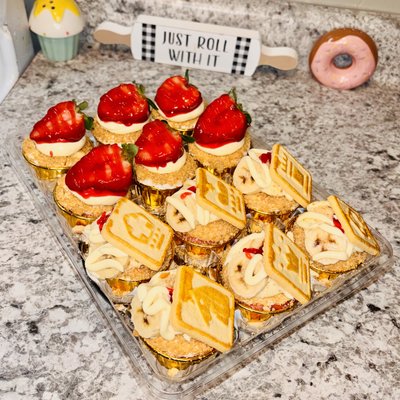 Dozen Specialty Cupcakes 
