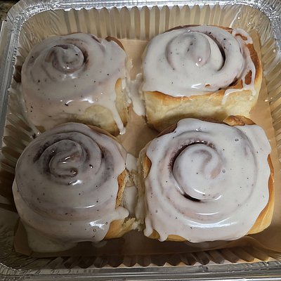 Cinnamon Rolls 4 pack